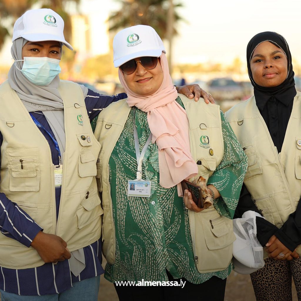 exrtaaa حملة نظافة تطوعية بحديقة 23 يوليو ببنغازي