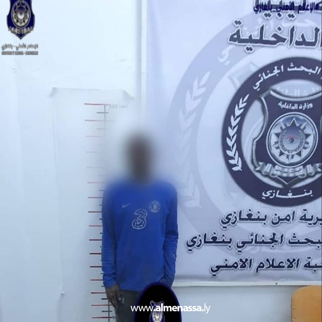 01 21 أمن بنغازي: ضبط وافد متهم بالسرقة