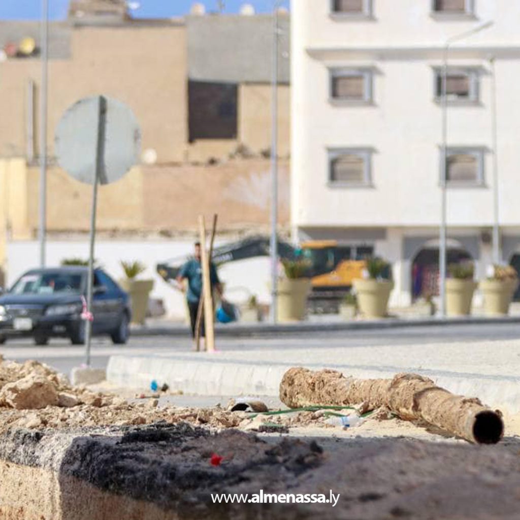 03 10 انطلاق أعمال توسعة وتطوير طريق زاوية بن عيسى إلى تقاطع نادي دارنس في درنة