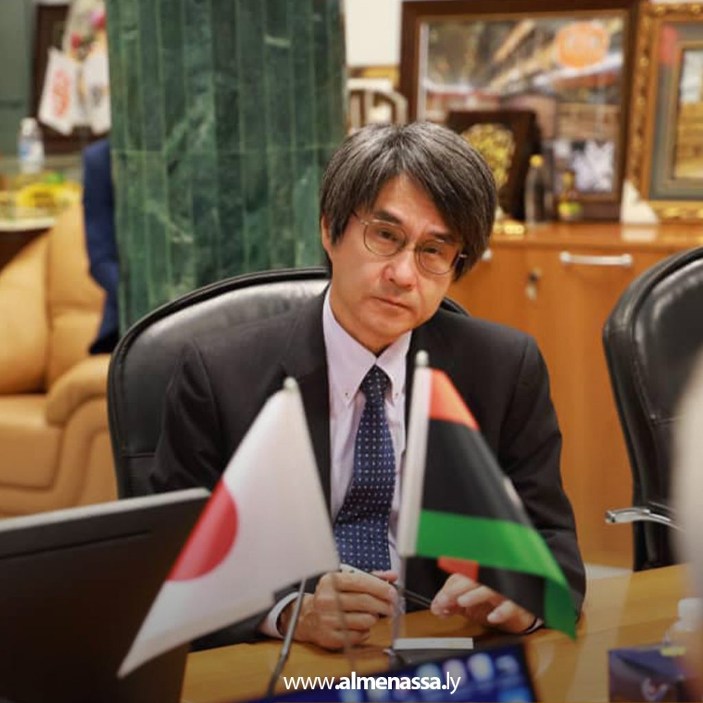 4 33 الشركة الليبية للحديد والصلب تبحث مع  السفير الياباني لدى ليبيا   التعاون الصناعي  المشترك