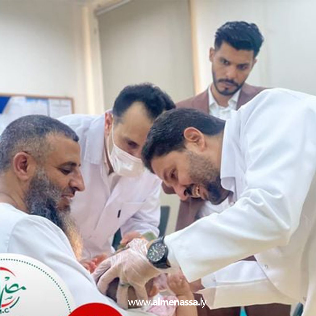 Extra 333 عيادات كشف لأطفال الشفة الأرنبية وتشوهات سقف الحلق بمصراتة الطبي