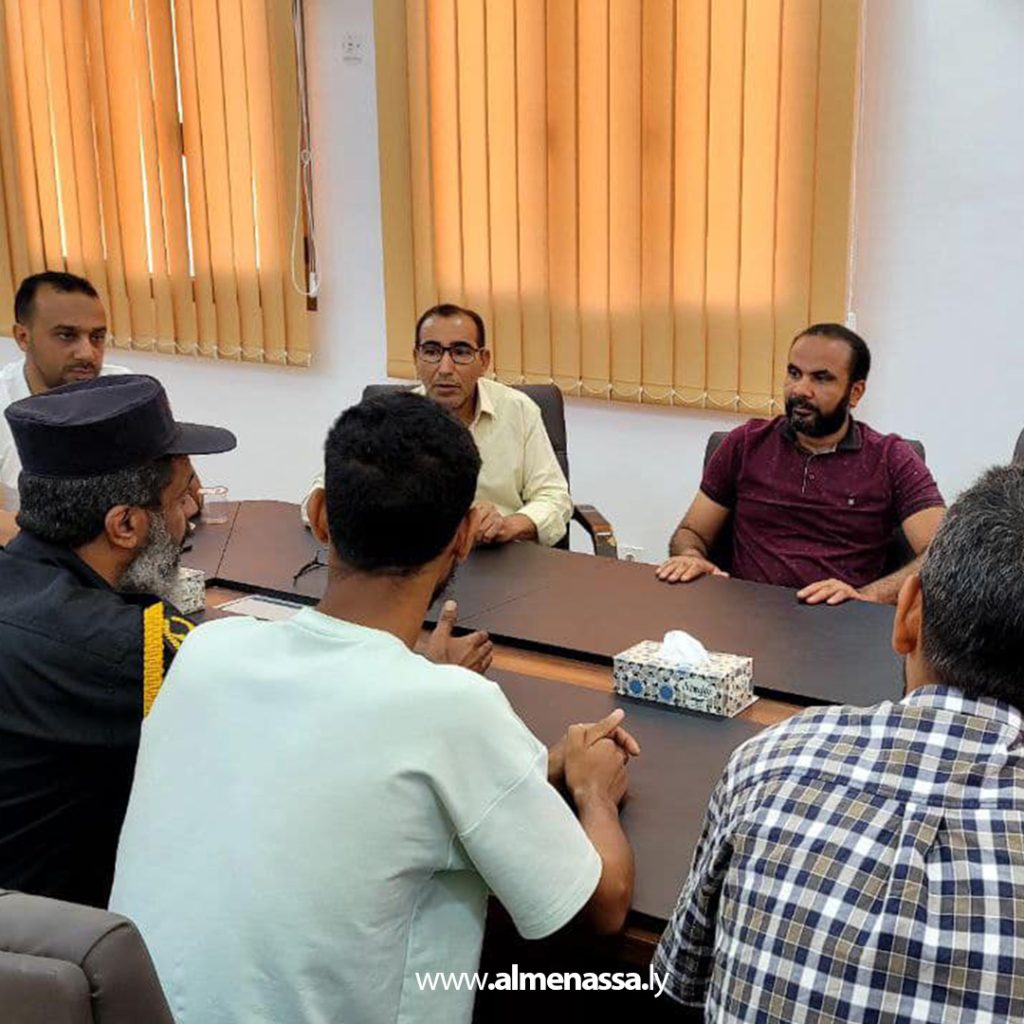 extra 106 بلدية أوجلة تبحث تفعيل إدارة الإيرادات والرخص التجارية