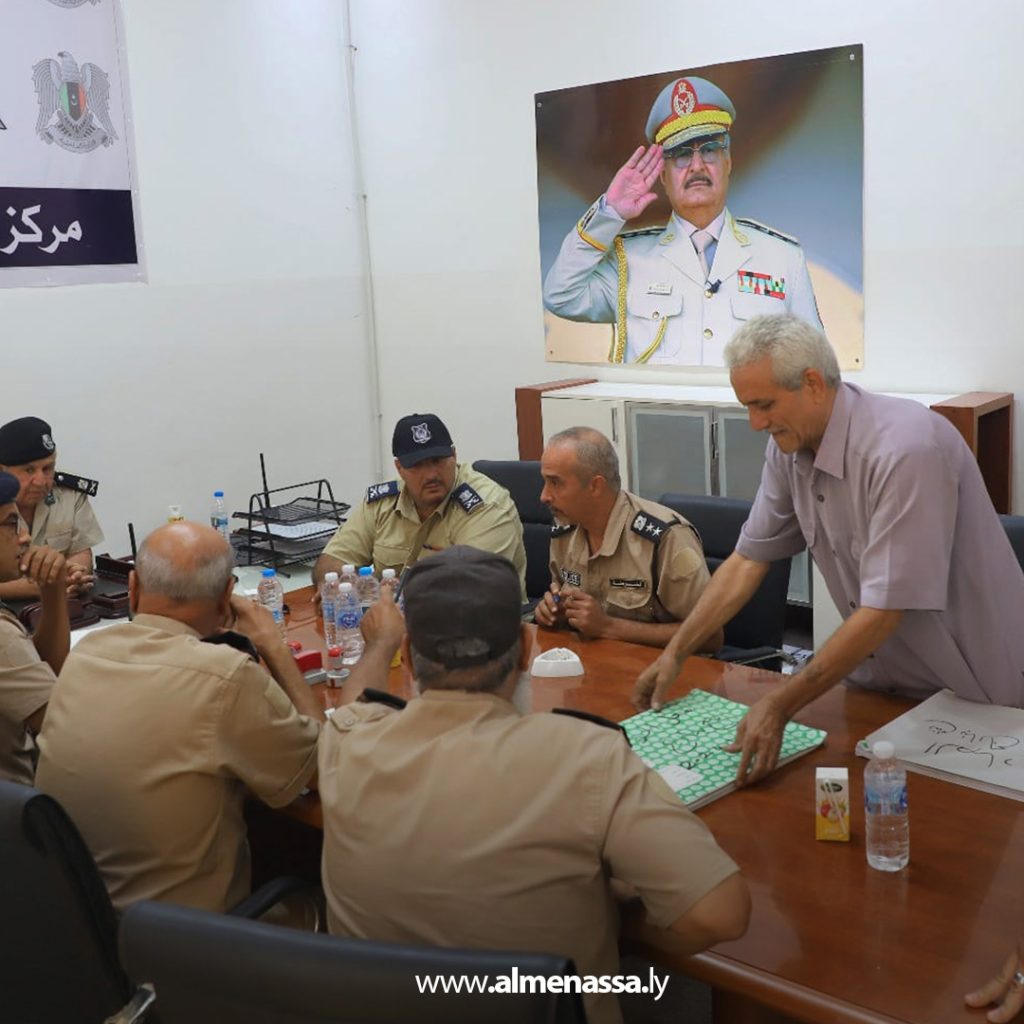 4 10 مراسم تسليم واستلام مركز شرطة المدينة بحضور اللجنة المكلفة تنفيذًا لقرار مدير أمن بنغازي