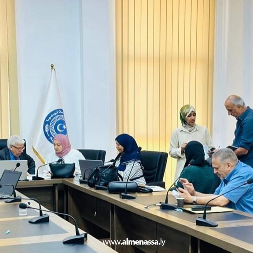 Extra لجنة دراسة أسباب انشار الأورام تعقد اجتماعها الأول