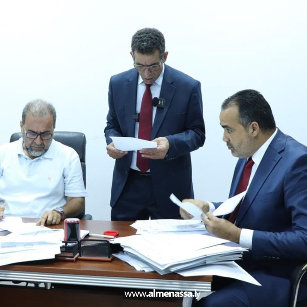 Extra 292 توزيع صكوك الميزانية التشغيلية المخصصة لمراقبات التعليم بالبلديات