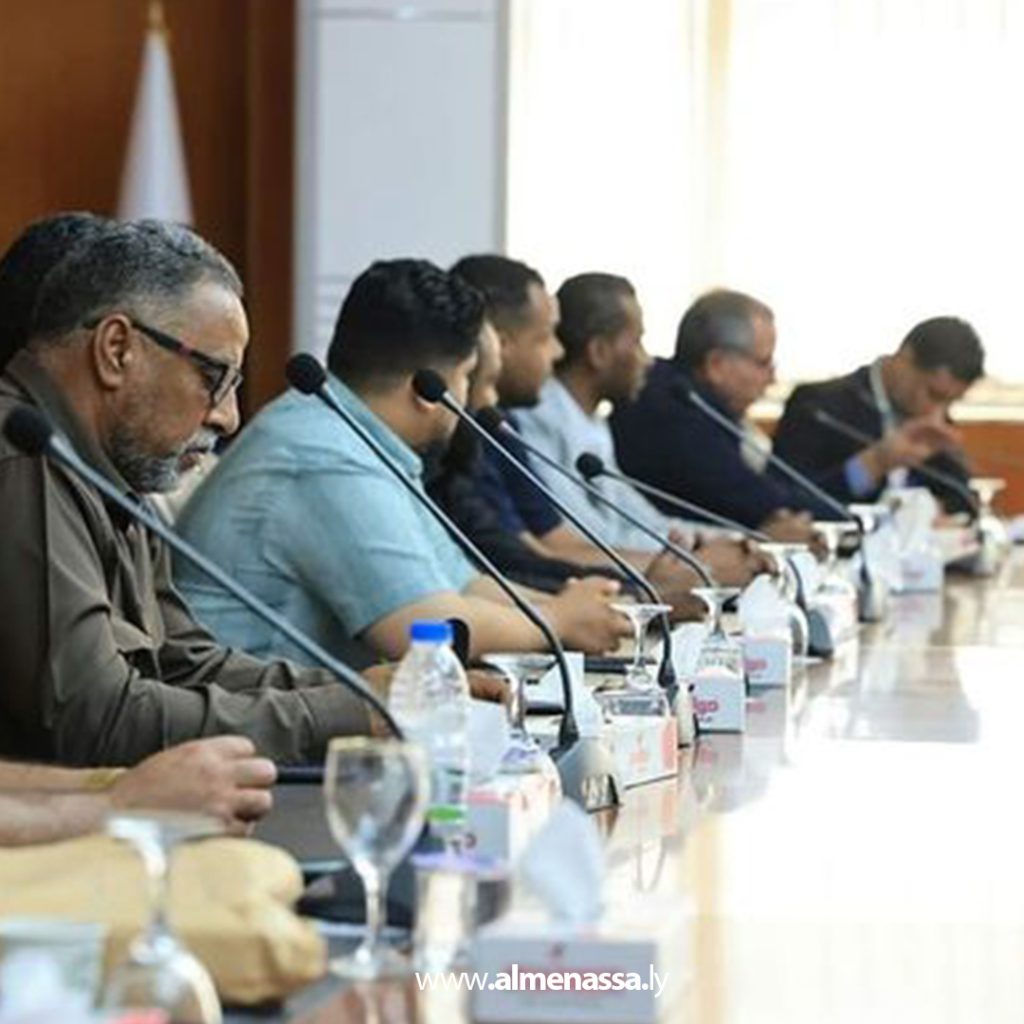 Extra 54 وزير العمل بالحكومة الليبية يبحث صعوبات عمل اللجان المعنية بالشركات المتعثرة
