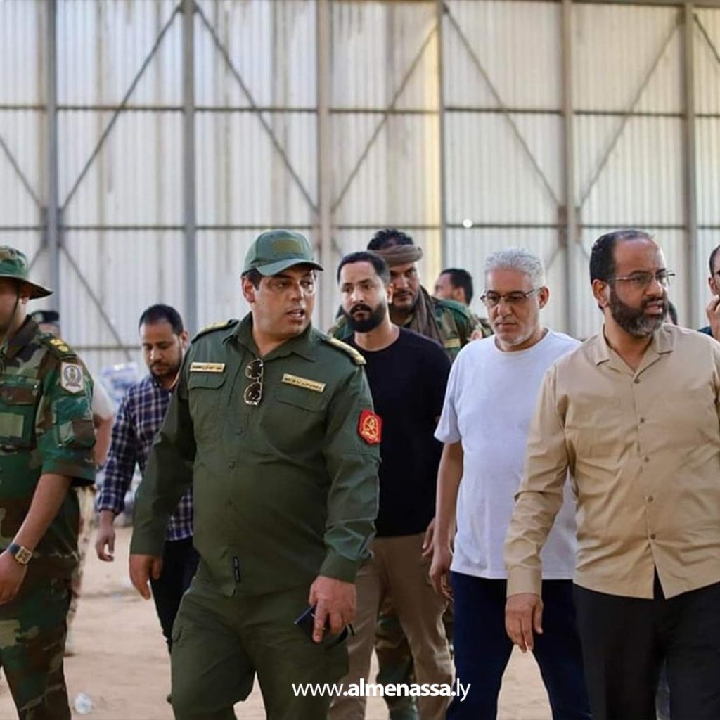 Extra1 37 القوات المسلحة تواصل إرسال المساعدات لأهالي المناطق المتضررة من الفيضانات في غات