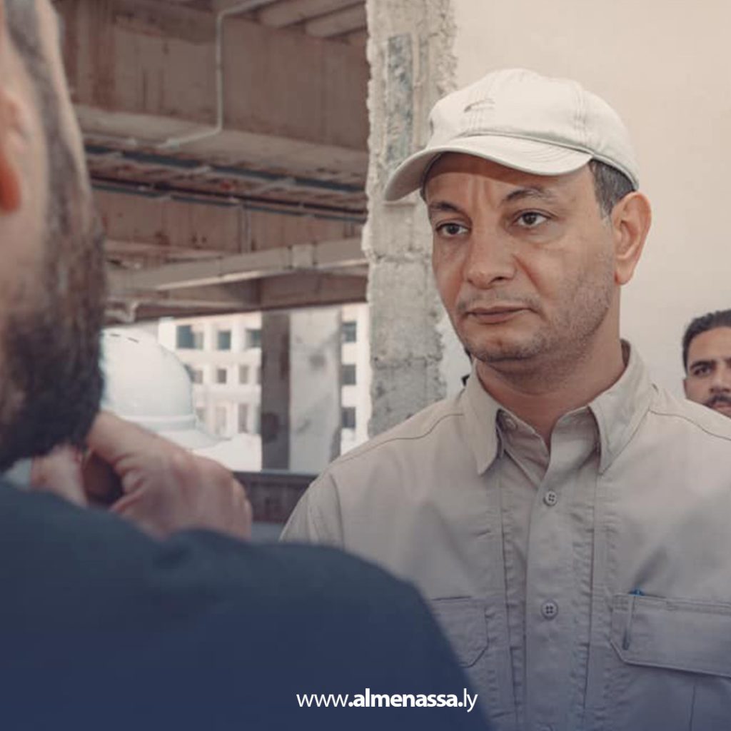 Extraa 57 مدير عام صندوق التنمية وإعادة إعمار ليبيا يقوم بزيارة تفقدية لمشروع صيانة كلية الاقتصاد بجامعة بنغازي