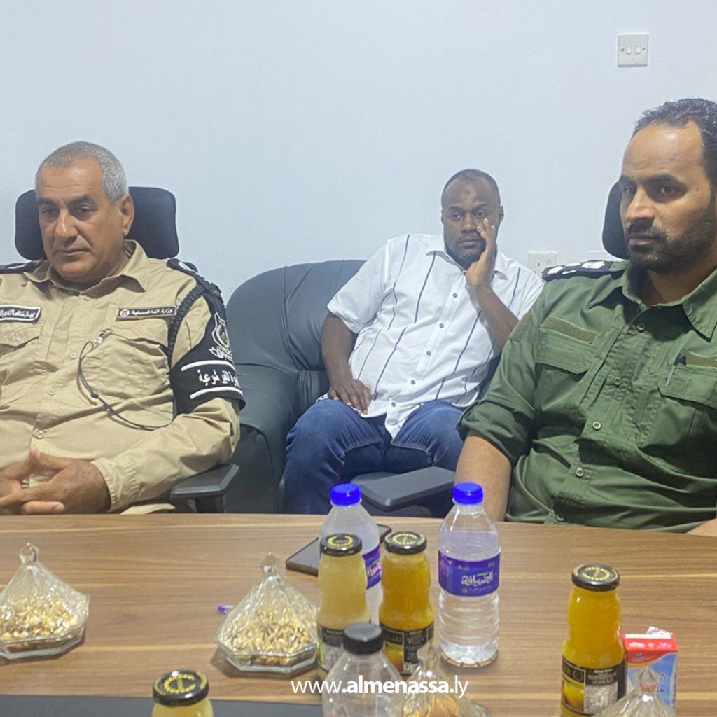 Extraaaaa 9 اللجنة الأمنية بالجنوب الشرقي تعقد اجتماعاً طارئاً استعداداً للأمطار الغزيرة على العوينات والكفرة