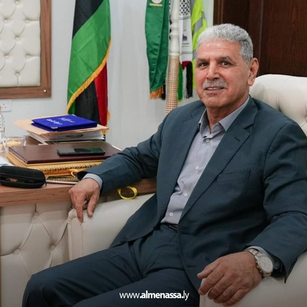 02 38 الحويج يبحث مع نقيب الأخصائيين الاجتماعيين مشروع المصالحة الوطنية
