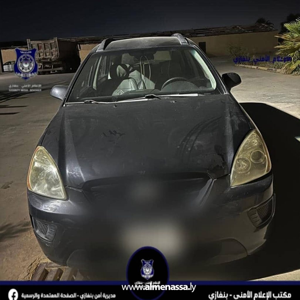 Extra 171 القبض على شخص بحوزته 320 لتر من البنزين في استيقاف أمني بمركز شرطة القوارشة