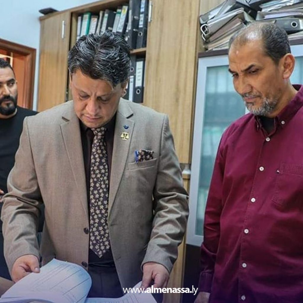 Extra1 143 وزير العدل يستأنف جولته التفقدية لقطاع العدل في قمينس ويصدر تعليمات بصيانة مقر المحكمة