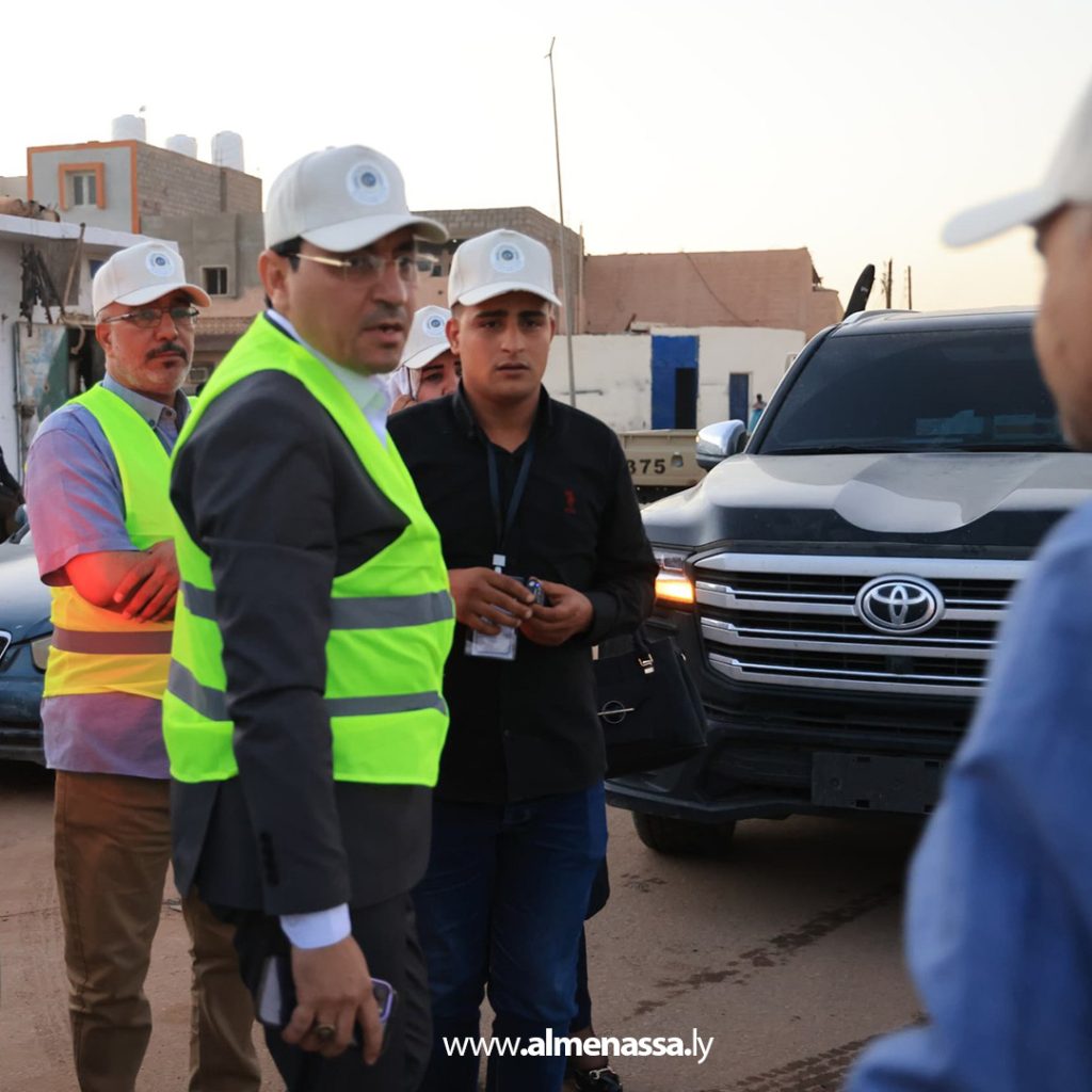 Extra4 94 رئيس لجنة الطوارئ يتابع حملة التنظيف الموسعة في سبها