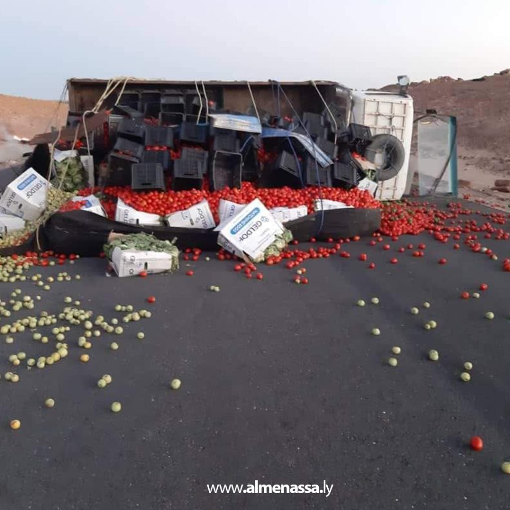 Extra5 49 انقلاب سيارة خضروات بوادي الشاطئ