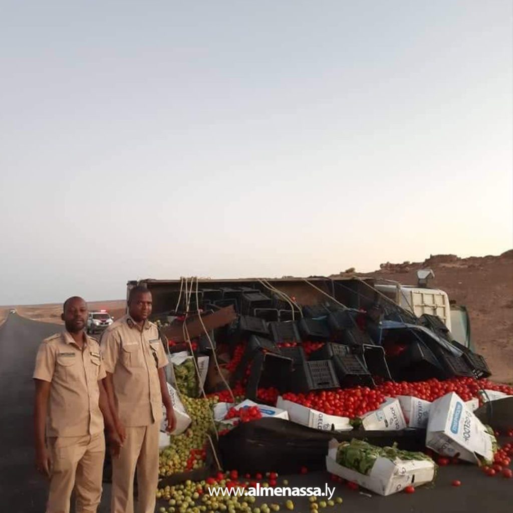 Extra6 29 انقلاب سيارة خضروات بوادي الشاطئ