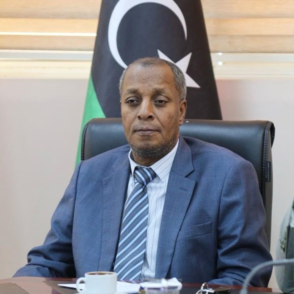 Extra6 32 وزير التربية والتعليم يشهد الاجتماع الحادي عشر للجنة توطين مدارس المستقبل