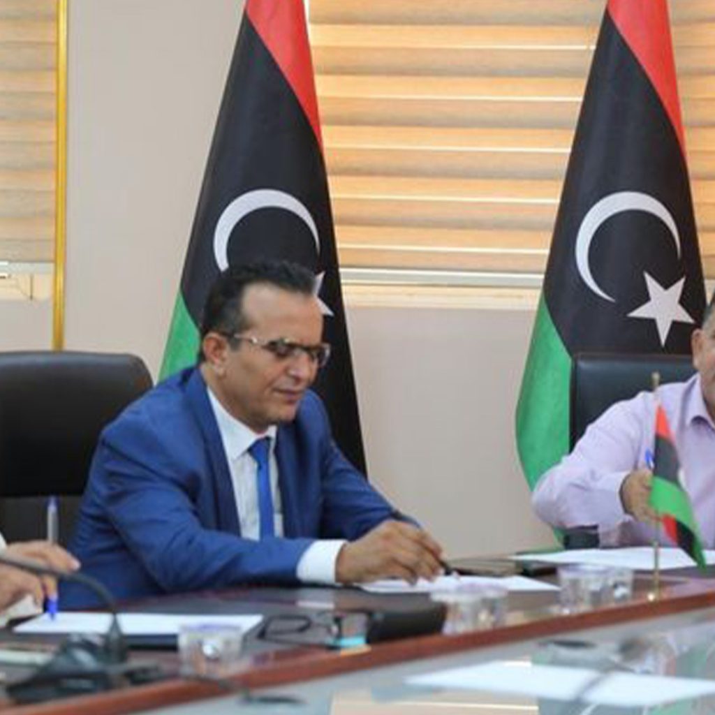 Extra9 12 وزير التربية والتعليم يشهد الاجتماع الحادي عشر للجنة توطين مدارس المستقبل