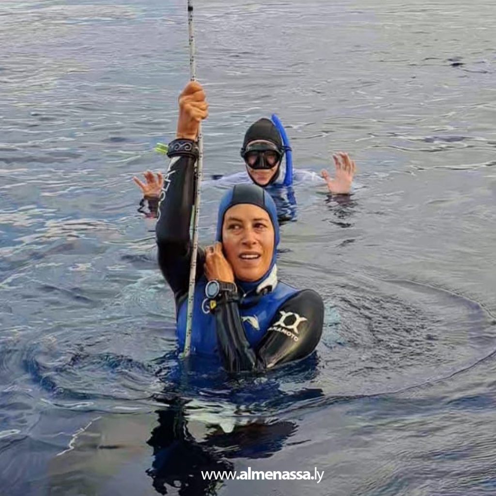 2 1 الليبية فيروز المهدوي تفوز ببطولة غوص عالمية باليونان