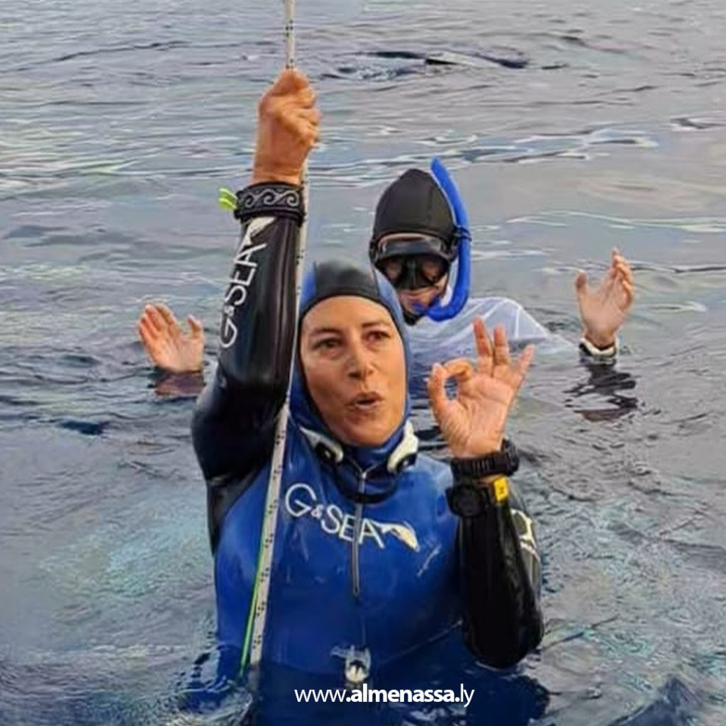 3 2 الليبية فيروز المهدوي تفوز ببطولة غوص عالمية باليونان