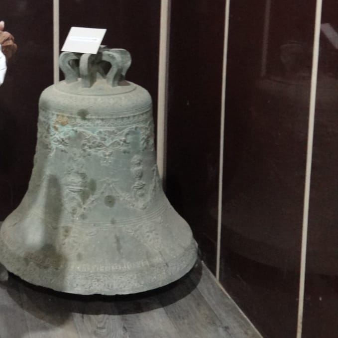 464326638 1075414241251351 2726956646242443901 n مراقبة آثار بنغازي تحسم الجدل حول الأجراس التاريخية لمبنى البلدية