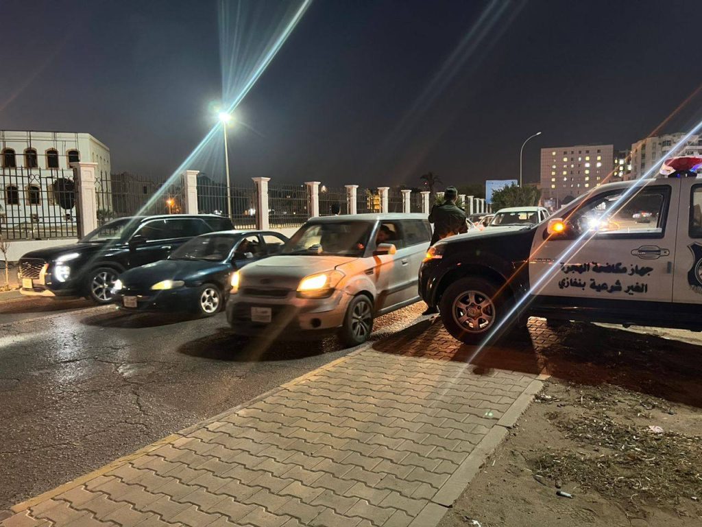 464437705 863800405934480 7701624526516480109 n جهاز مكافحة الهجرة غير الشرعية يجري عدة إستيقافات أمنية في بنغازي