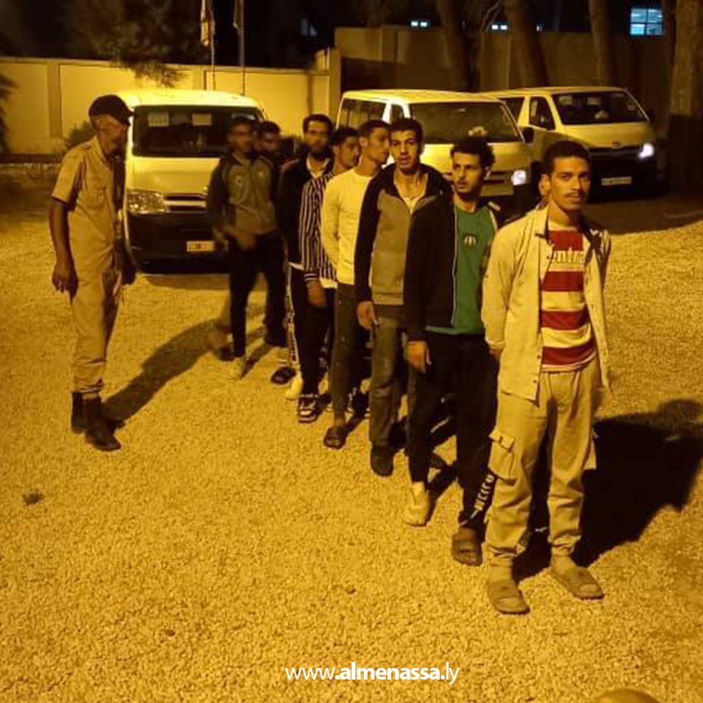 Extra 2 7 ترحيل "1013" مهاجر غير شرعي من جنسيات متعددة عبر فرع الجبل الأخضر في 9 أشهر