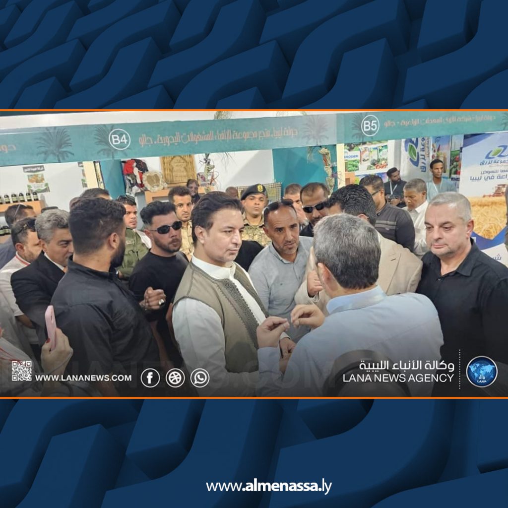 Extra 204 الصديق حفتر يزور معرض جالو الدولي الأول للتمور وصناعاتها