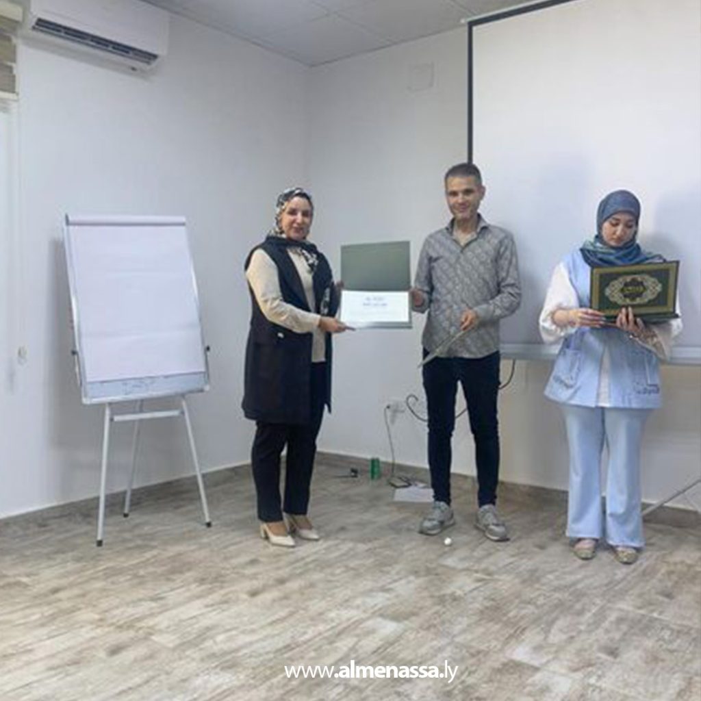 Extra 369 حلقة نقاش حول الدور المجتمعي في تعزيز الصحة النفسية لضحايا الانتهاكات اللاإنسانية