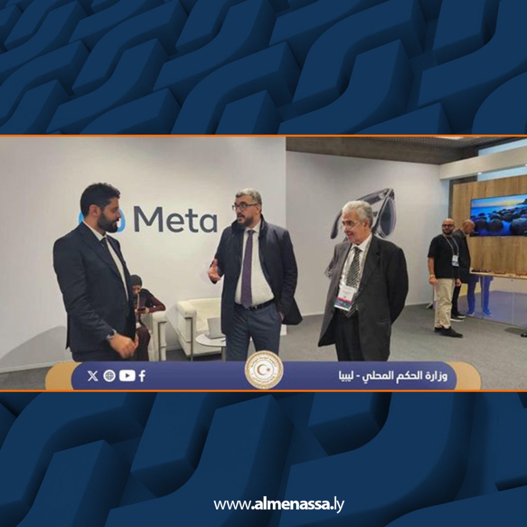 Extra 371 وزير الحكم المحلي يتفقد أروقة معرض منتدى كوموليك 2024