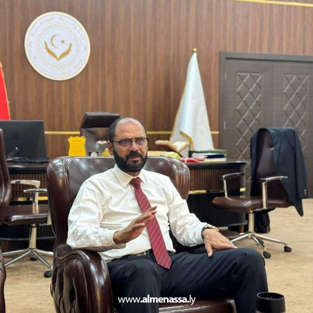 Extra 429 وزارتا الصحة والعمل تبحثان ملف لجنة الأزمة بسبها