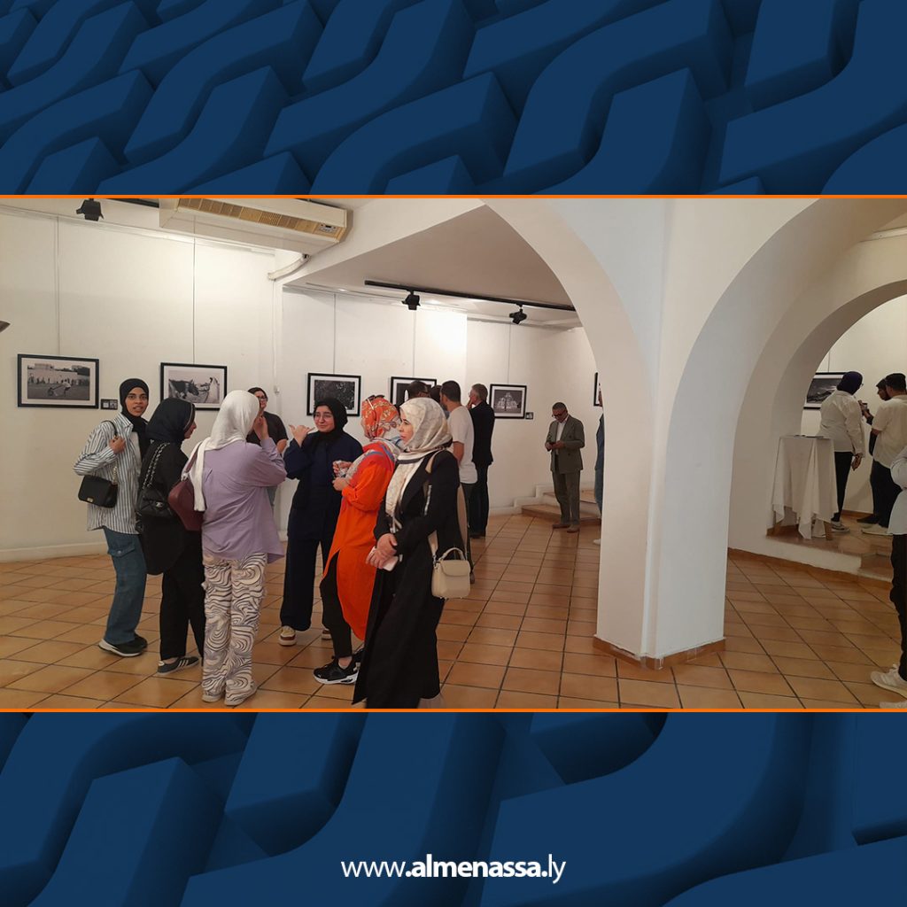 Extra 536  اختتام معرض "أحادي" بدار الفنون بطرابلس