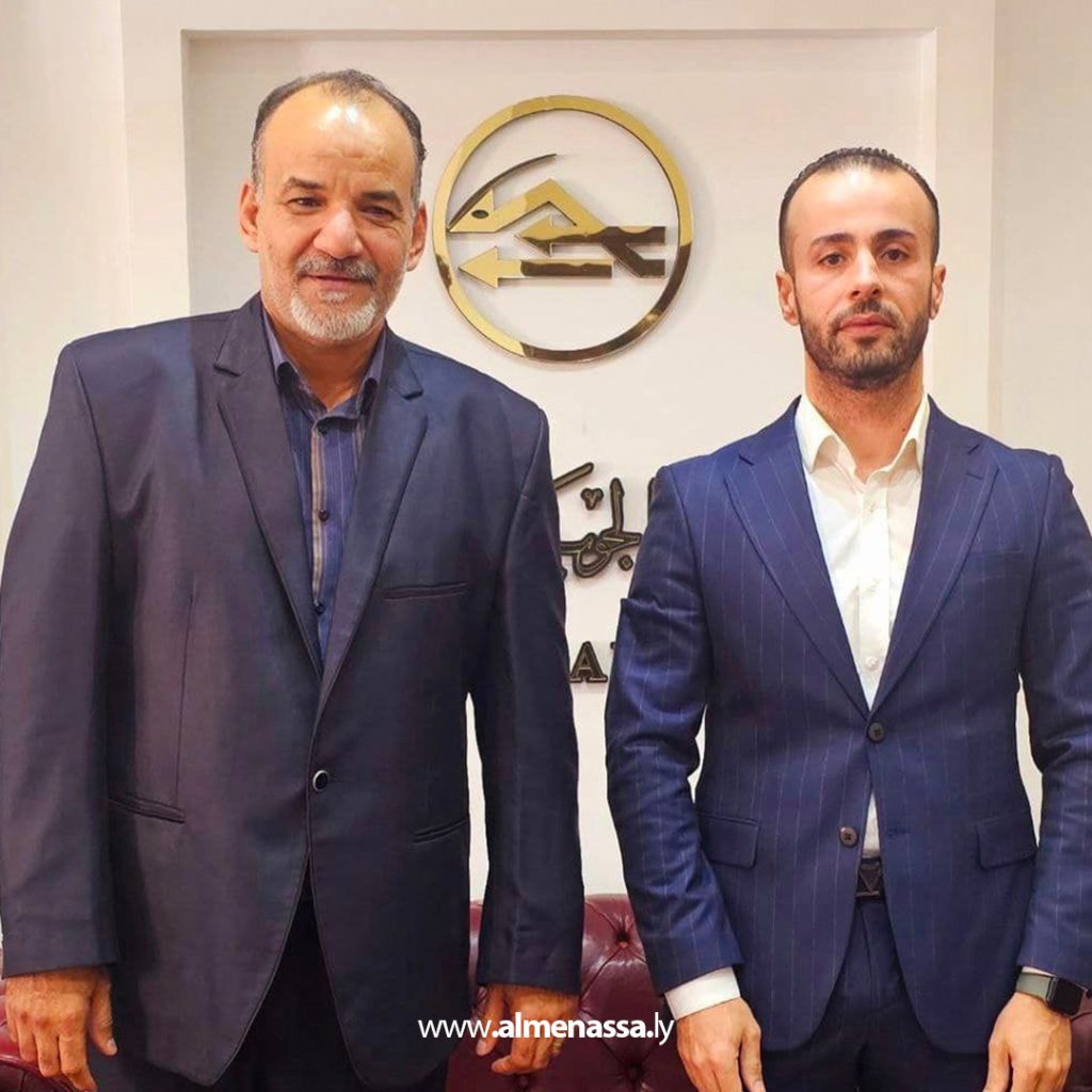 Extra 589 مدير إدارة الشؤون الإدارية والمالية بوزارة الطيران يزور شركة الخطوط ببنغازي