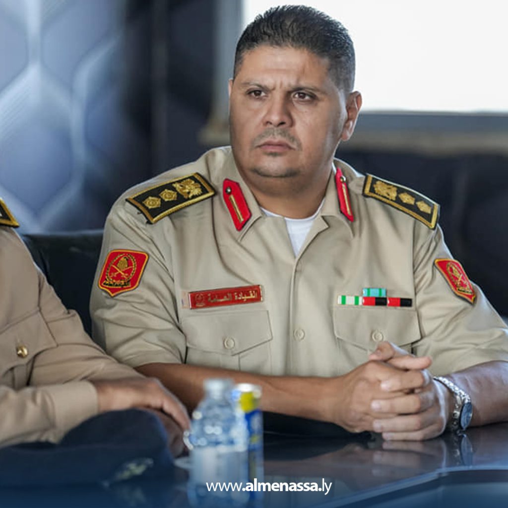 Extra1 116 تسلم واستلام القطاعات الدفاعية في المنطقة العسكرية بنغازي وفقًا لقرار القائد العام