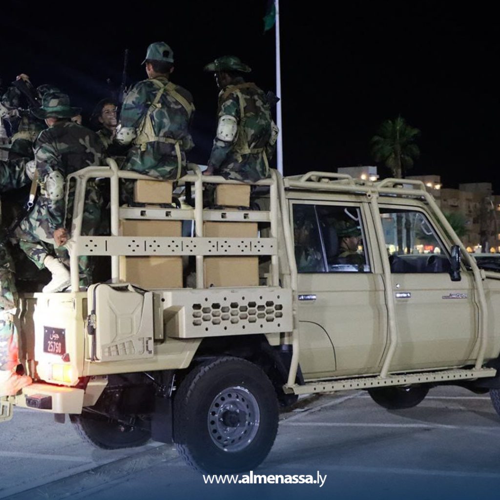 Extra1 42 بناء على تعليمات القائد العام .. قوات لواء طارق بن زياد تنفذ مسيراً ليلياً في سرت لتعزيز جاهزيتها الأمنية