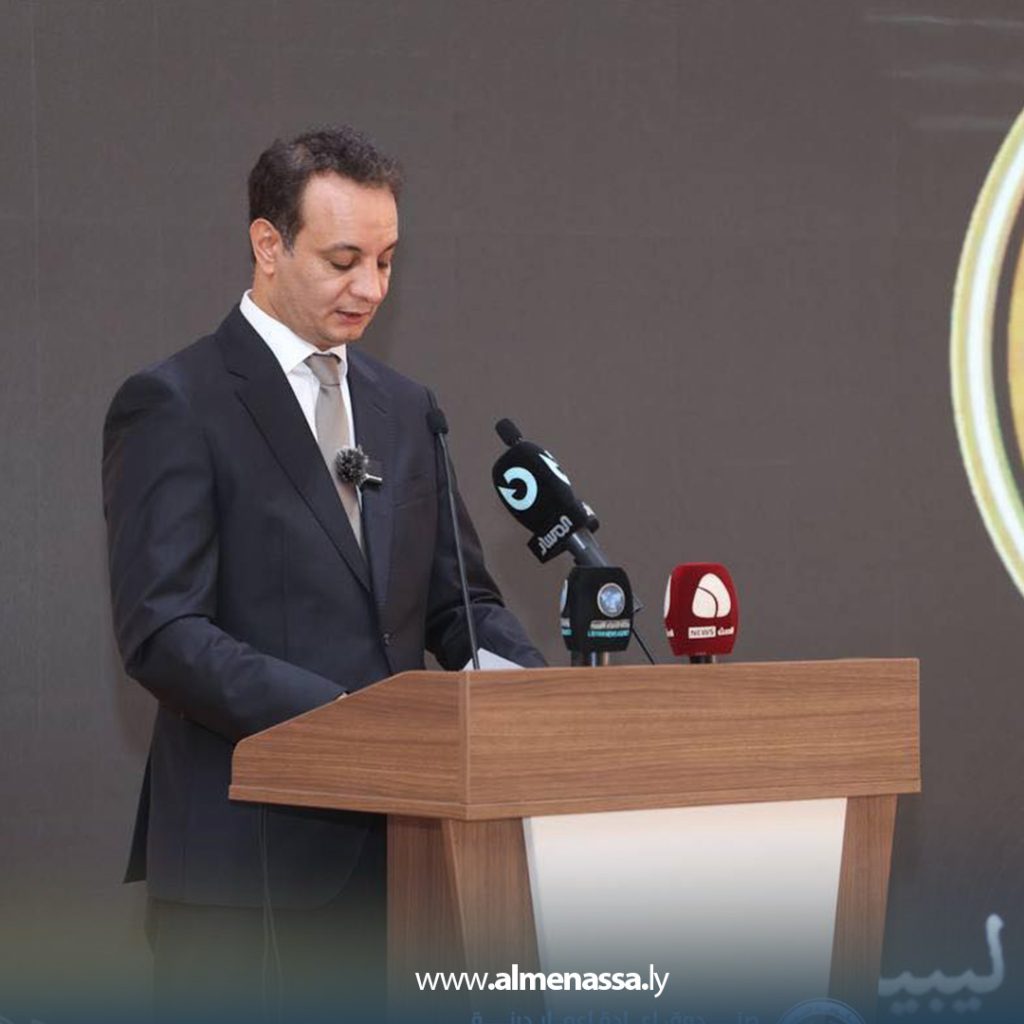 Extra1 53 المهندس بلقاسم حفتر يوقع أربعة عقود جديدة لإعادة تأهيل وتطوير الطرق العامة في مدينة درنة