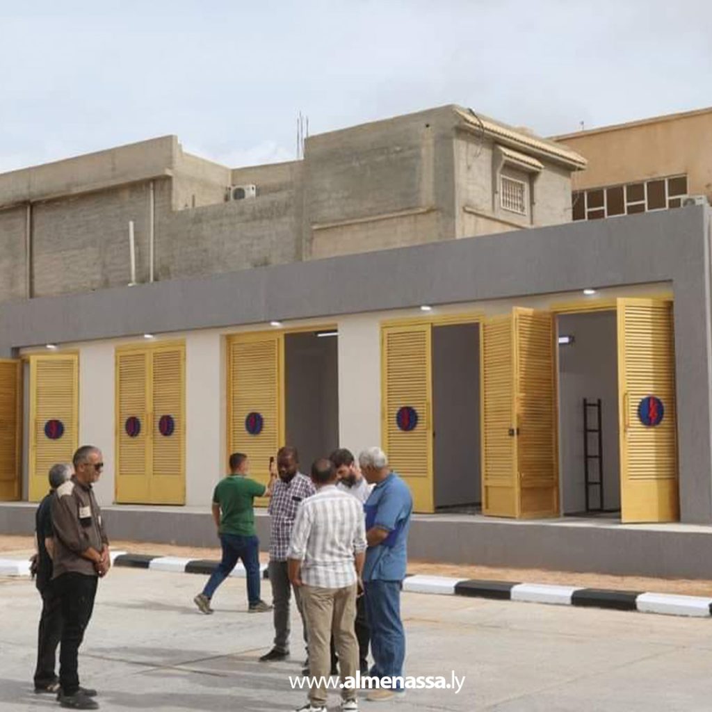 Extra1 81 شركة الكهرباء تستعد لتركيب محطة توزيع مجمع العيادات الذهبي مصراتة