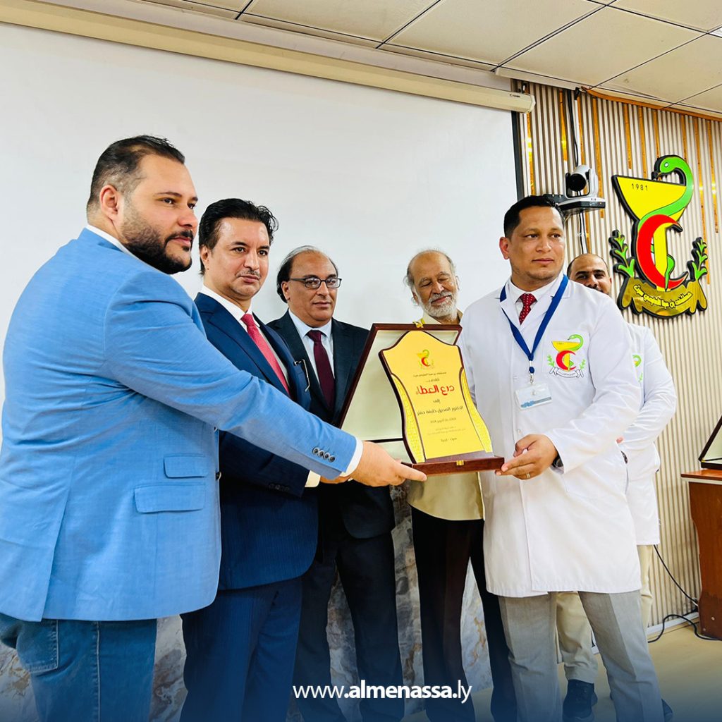 Extra10 16 الدكتور الصديق حفتر يتفقد المشاريع الصحية والحيوية في مدينة سرت