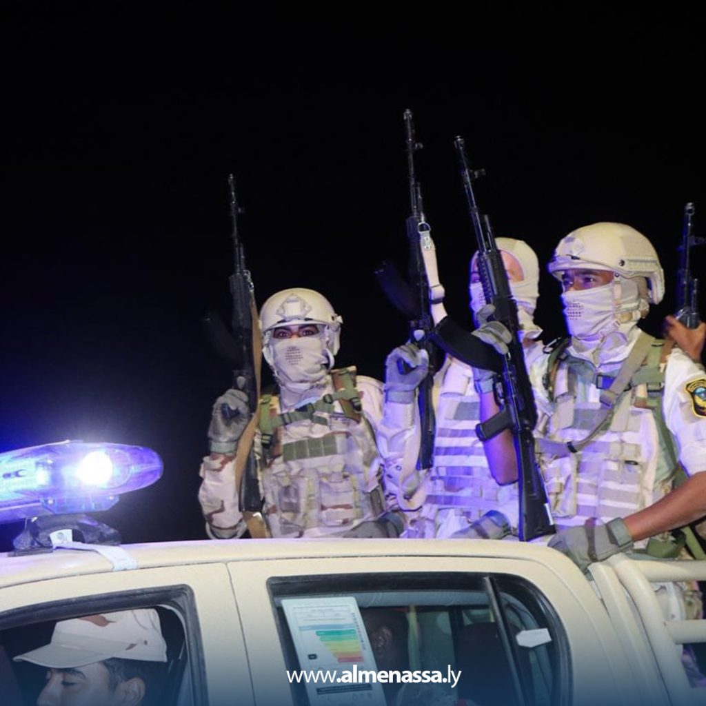 Extra16 4 بناء على تعليمات القائد العام .. قوات لواء طارق بن زياد تنفذ مسيراً ليلياً في سرت لتعزيز جاهزيتها الأمنية