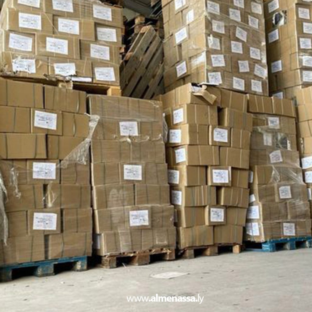 Extra2 138 تواصل توزيع الكتاب المدرسي على مكاتب المعاهد الفنية المتوسطة