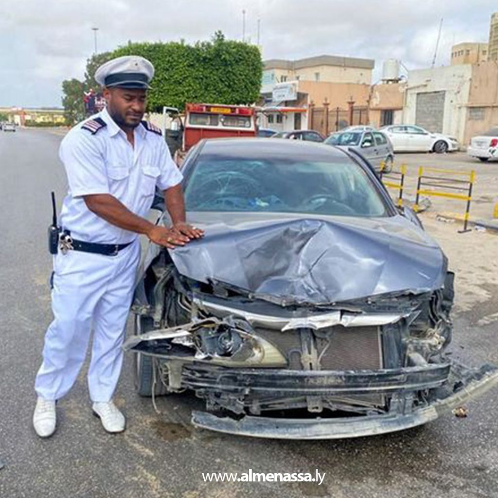 Extra2 186 أمن طرابلس يضبط سائق متهور يتسبب بحادث تصادم بين 5 سيارات