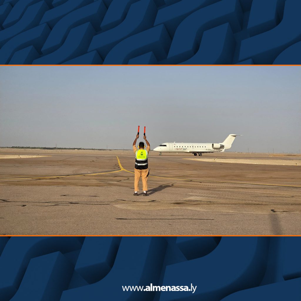 Extra2 224 بن شتوان يفتتح مطار حقل النافورة النفطي بعد صيانته