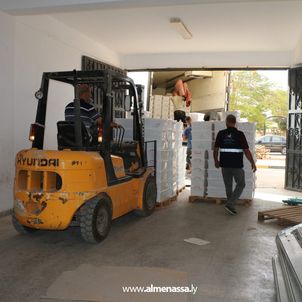 Extra2 240 الليبية للإغاثة تقدم مساعدات إيوائية للاجئين السودانيين في جالو