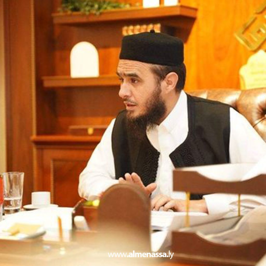 Extra2 297 وزير الأوقاف يبحث التحديات التي تواجه مكتب جالو