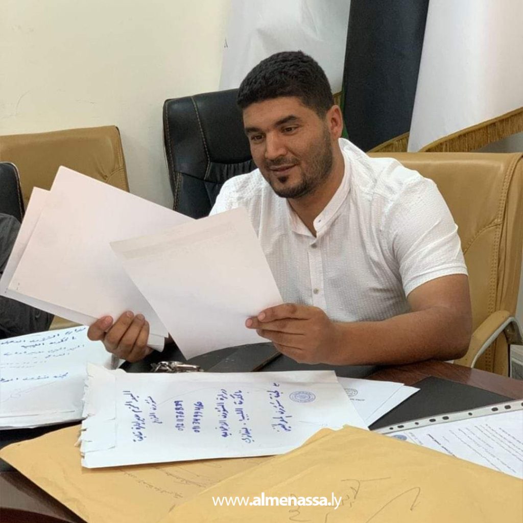 Extra2 362 الشؤون الاجتماعية تبحث تسوية أوضاع الموظفين