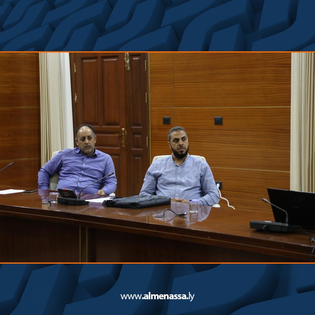Extra2 583 قسم المخلفات الطبية بوزارة الصحة يبحث إعادة تدوير الرواكد