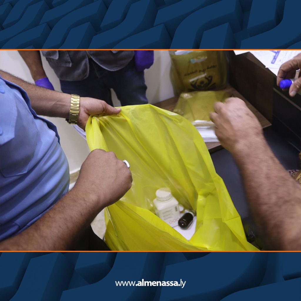 Extra2 590 الحرس البلدي يجري حملة تستهدف المختبرات الطبية والعيادات في بنغازي 