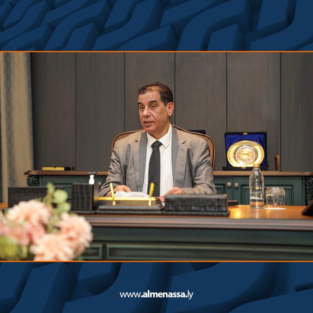 Extra2 591 القطراني يستقبل وزير الصناعة والمعادن ويبحث معه تطوير الصناعات الوطنية