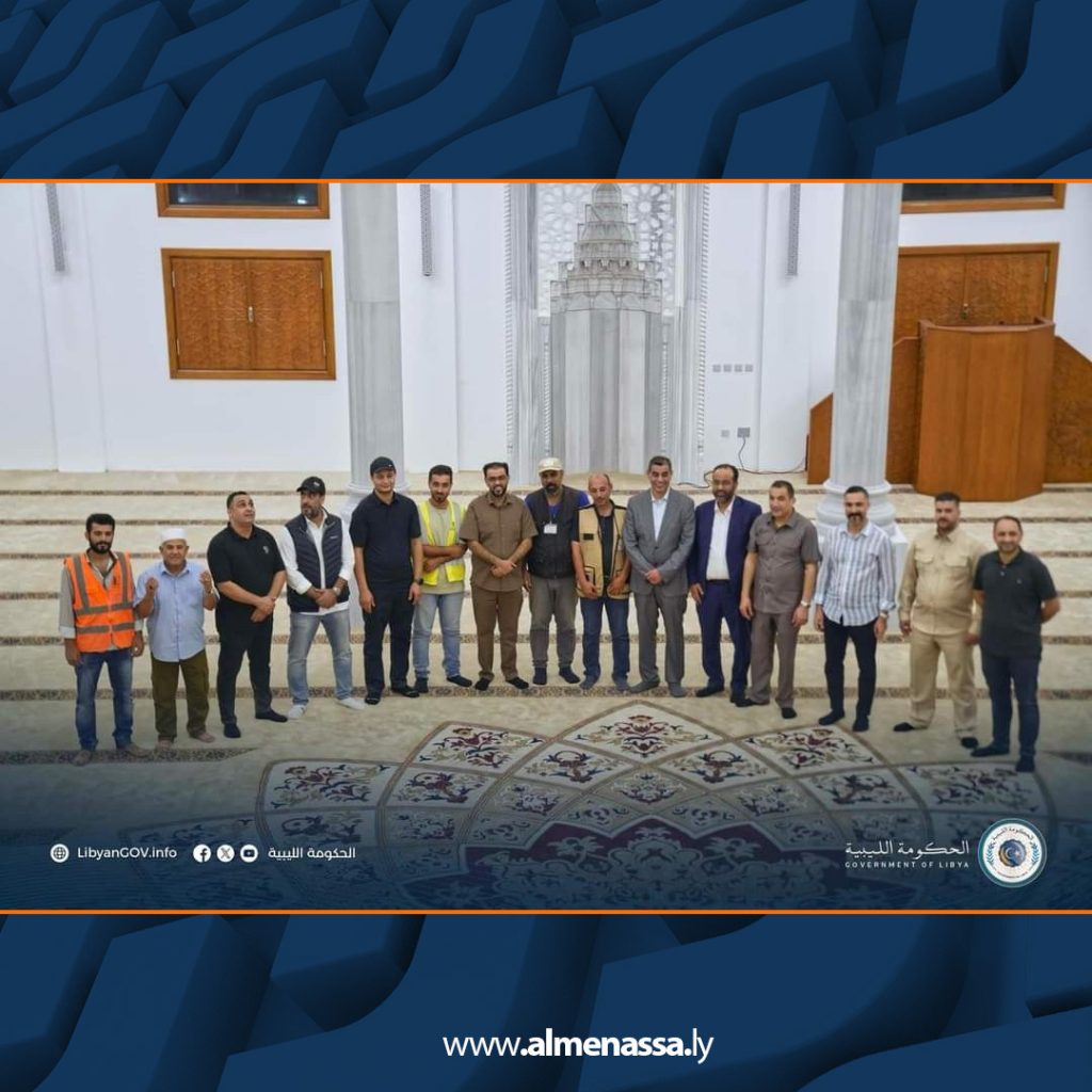 Extra3 140 رئيس الحكومة الليبية يزور مسجد الصحابة بمدينة درنة