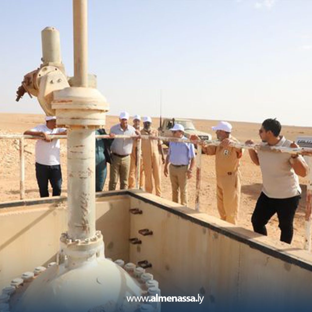 Extra3 151 بن شتوان يتابع ميدانياً مشروع استبدال خط الشحن في حقل السرير