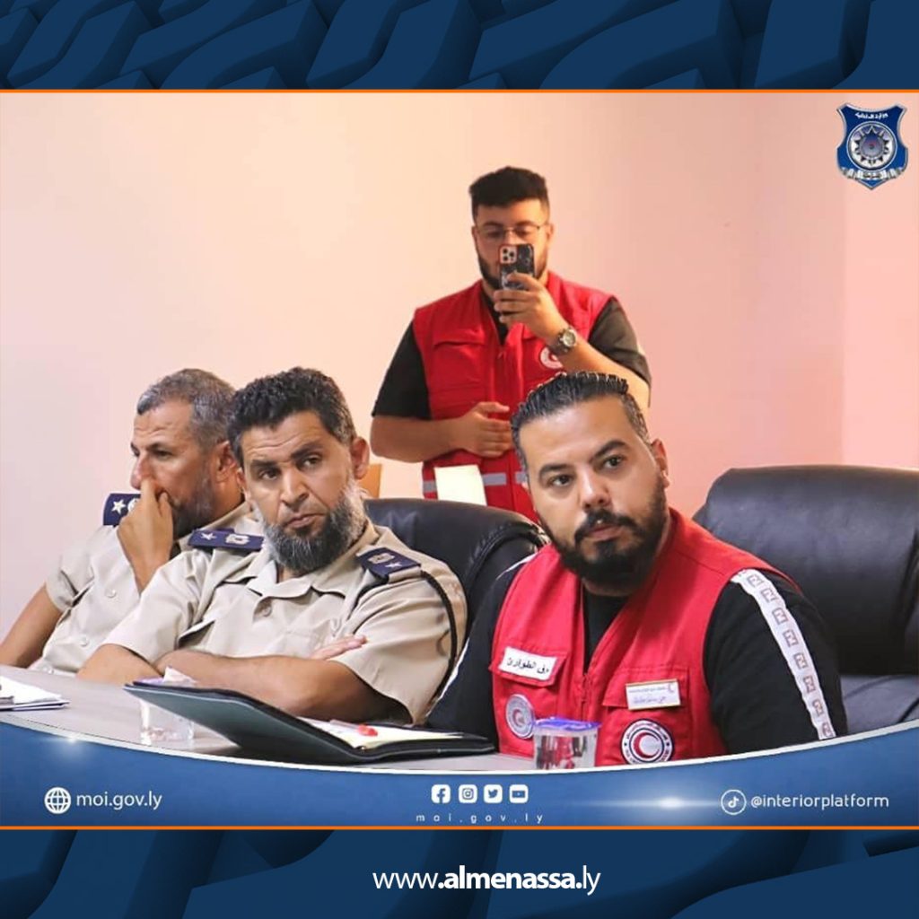 Extra3 257 الغرفة الأمنية بصبراتة تبحث مواجهة التحديات المناخية